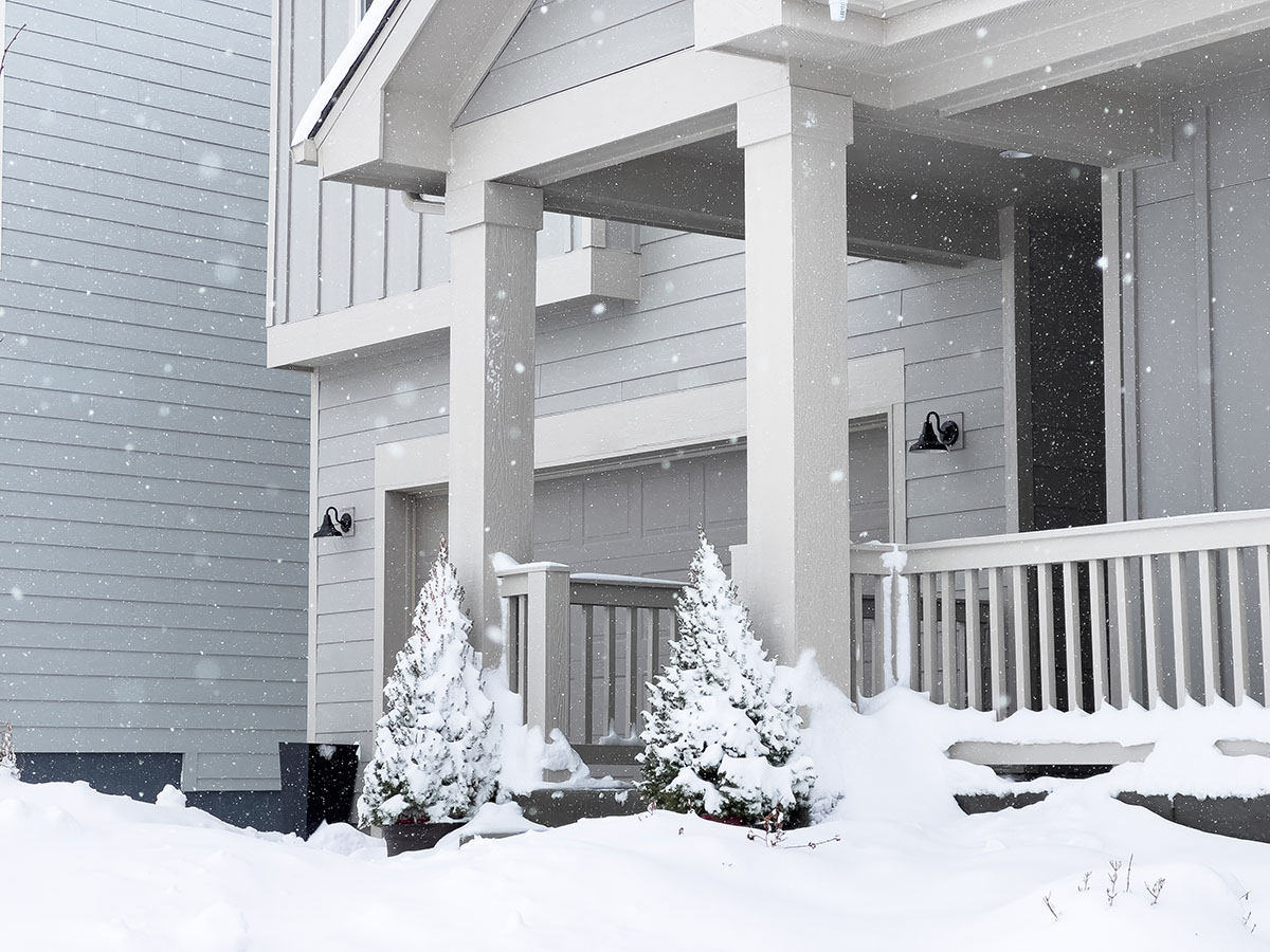 How Does Hardie Board Handle Alberta’s Extreme Weather?